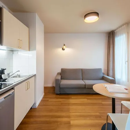 Aparthotel Adagio Access Paris 3*