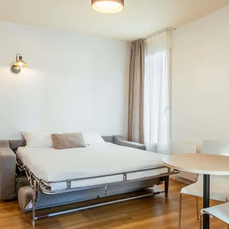 Adagio Access Paris 3*