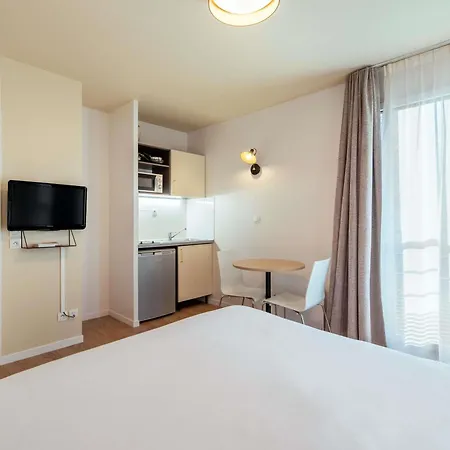 Adagio Access Paris Hotel apartamentowy 3*